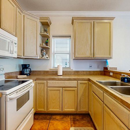 Las Puertas 201 South Padre Island Exterior photo